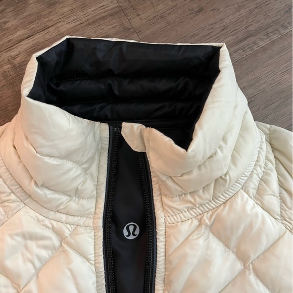 Lululemon Reversible Coat - Picture 5 of 8
